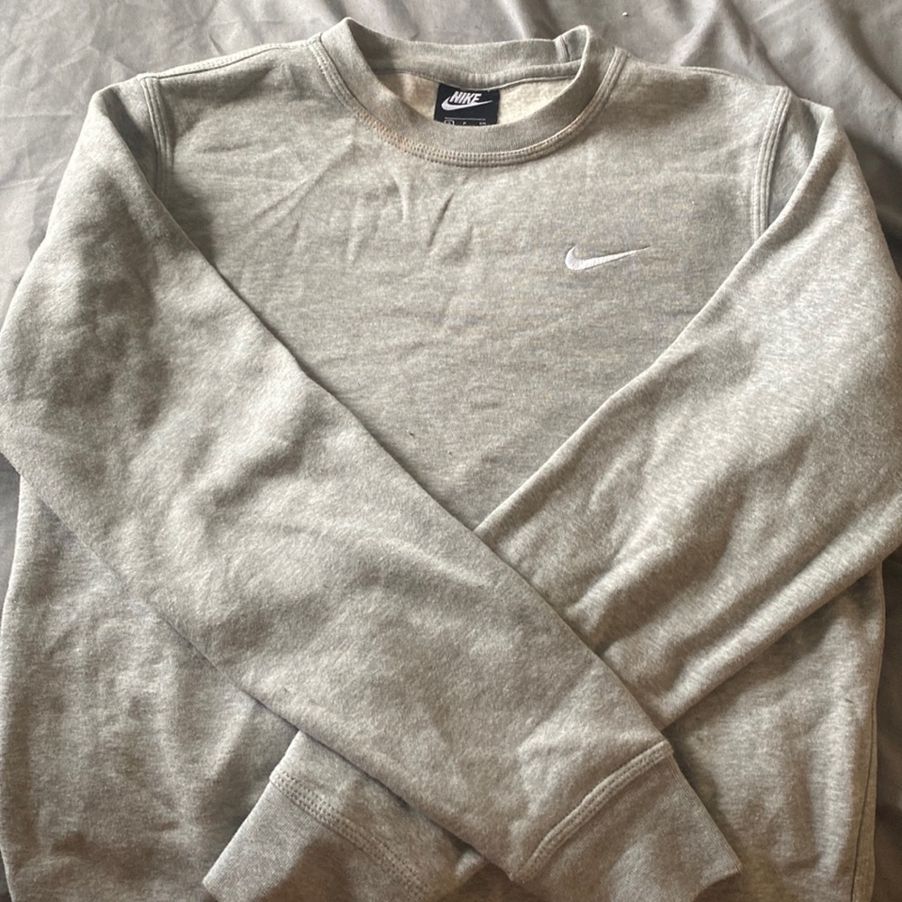 Grey Nike sweatshirt size small